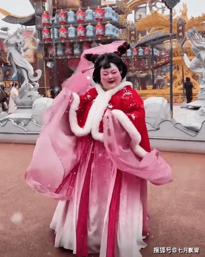 200斤女生,扮石矶娘娘被小孩当真,曾因杨贵妃扮相走红