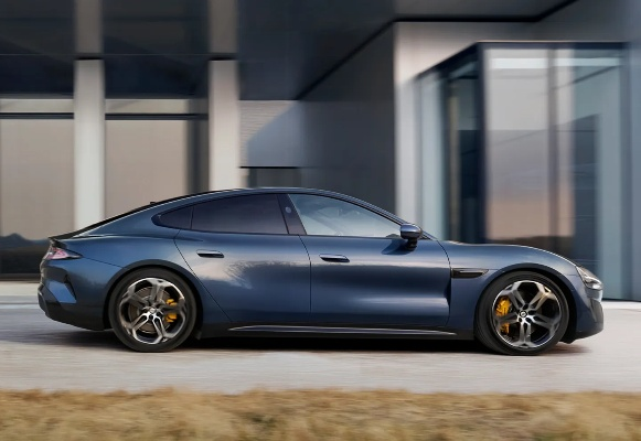 小米汽车199元/年车载网络服务包,真有那么香?