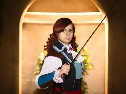 《刺客信条：枭雄》伊薇丰满贵气cos，还原刺客风采