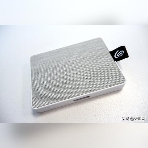 PS5 Pro与Slim：揭秘性能与性价比的抉择