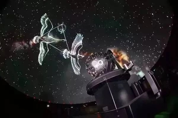 星辰之约联动揭秘：上海天文馆《第五人格》新篇章启幕