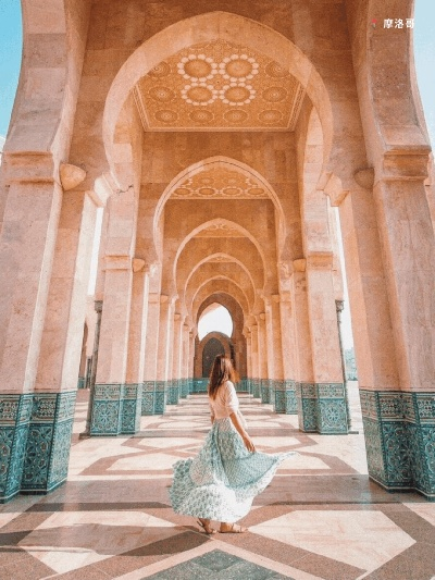 异域风情漫步，慵懒奇娅之旅探寻新奇