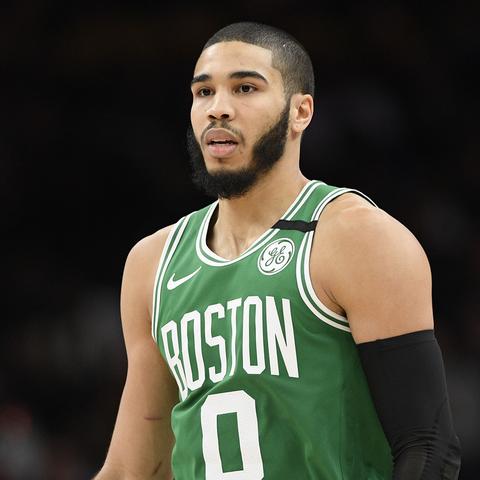 重温经典，WWE 2K22再燃激情，技术革新引热议