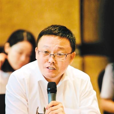 美食盛宴，方舟流浪新篇章：探索《流浪方舟》美食设计独到魅力