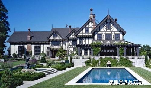 《心动小镇独家揭秘：绝美房屋外观与布局》