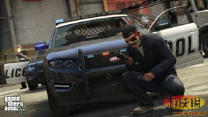 《侠盗猎车手5》PC版发售日再曝新线索，玩家们翘首以盼！
