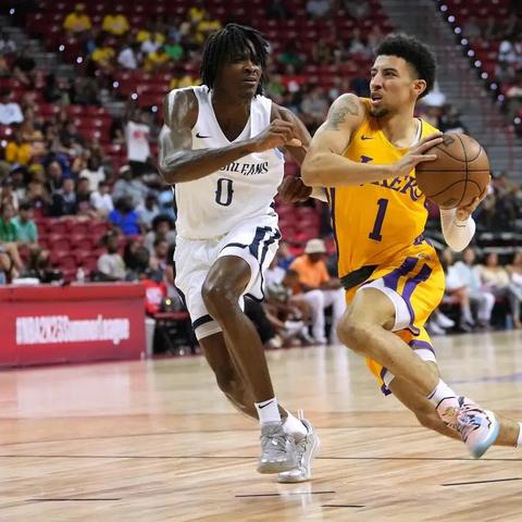 《NBA2K17》公园实战攻略：高效打法技巧揭秘