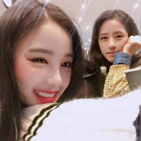 最新网络梗游戏盘点：下载排行揭秘新潮流