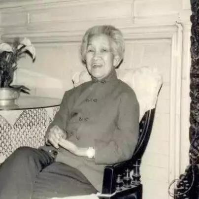 《死亡细胞》DLC“重返恶魔城”评测：粉丝盛宴，美味福利大放送