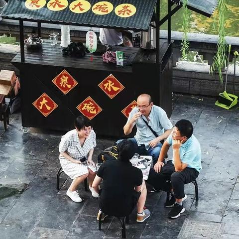 死亡启幕，探索《无光之空》Polygon评测新篇章