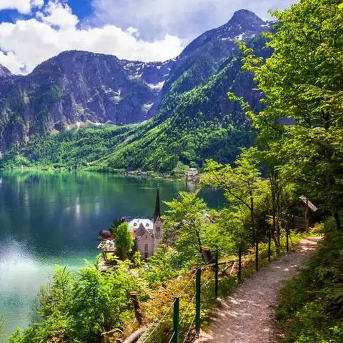 《寂静小镇》好评率98%，免费畅玩开启！