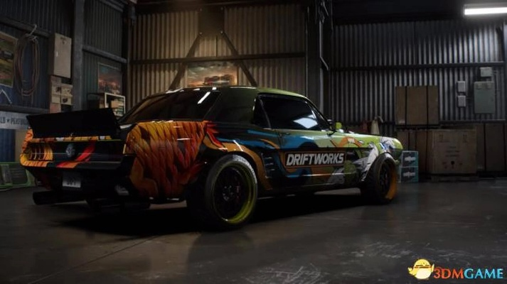 《极品飞车20》独家揭秘：1965福特野马跑车性能解析