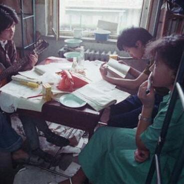 热门社交聚会游戏盘点：揭秘最新互动娱乐排行