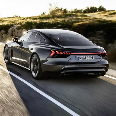 热门驾驶游戏盘点：探索极致驾驶新体验