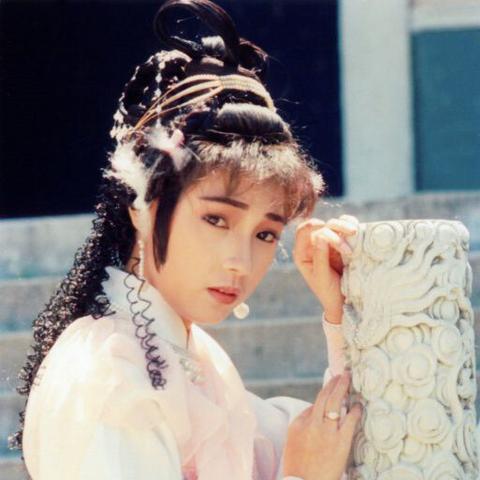 《绝地求生》外挂“如来神掌”惊现，落地成盒惨剧频发！