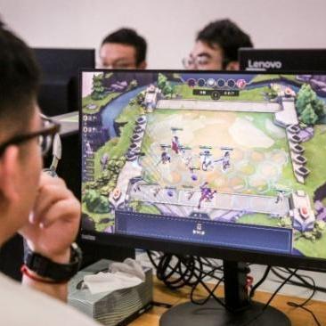 即时战术巅峰盘点：揭秘十大经典游戏排行新篇章