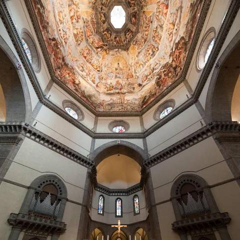 末日游戏下载必备，热门排行揭示生存秘籍