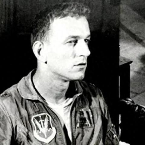 《光与影33号队》无畏斗士符纹攻略：轻松获取方法揭秘