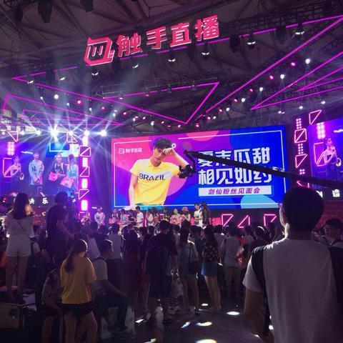 热门多人在线游戏盘点：人气巅峰之作深度推荐