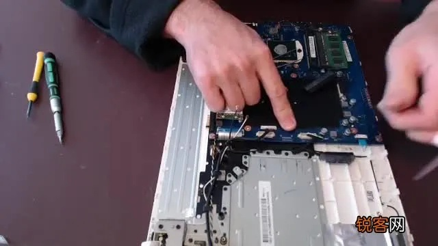 惠普回应内存焊死：技术升级，游戏体验再飞跃