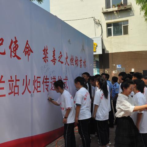 《火炬之光无限》月2刷火攻略：高效月2火刷法揭秘