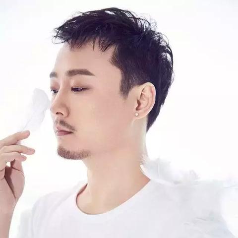 《模拟人生4》DLC“成名在望”：揭秘成为明星的模拟之路