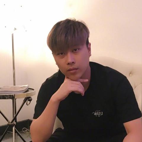 电竞热门盘点：揭秘最热游戏排行，畅玩攻略一网打尽