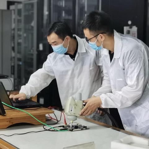 最新游戏推荐：深度解析团队导向游戏新体验