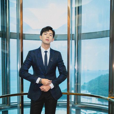 热门互动小说盘点：揭秘高下载量游戏秘籍