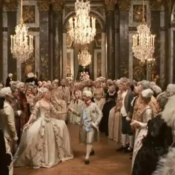 热门游戏盘点：揭秘十大人气最热鲜艳游戏排行