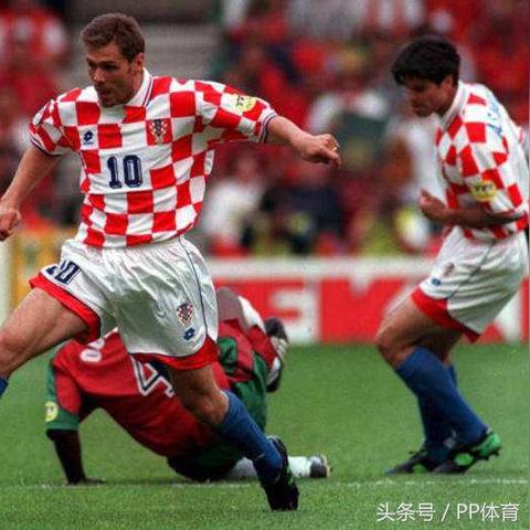 足球战力飙升秘籍：任性技巧升级攻略