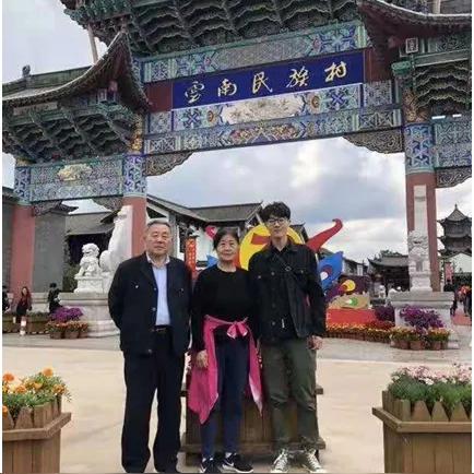 《夕阳游戏店》Steam版：探寻黄金年代游戏新体验