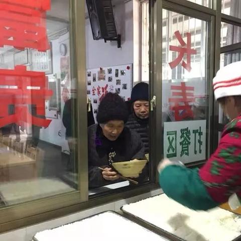 《碧海新城启航：筑城探险新篇章》