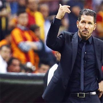 足球游戏盘点：揭秘十大经典之作，重温激情岁月