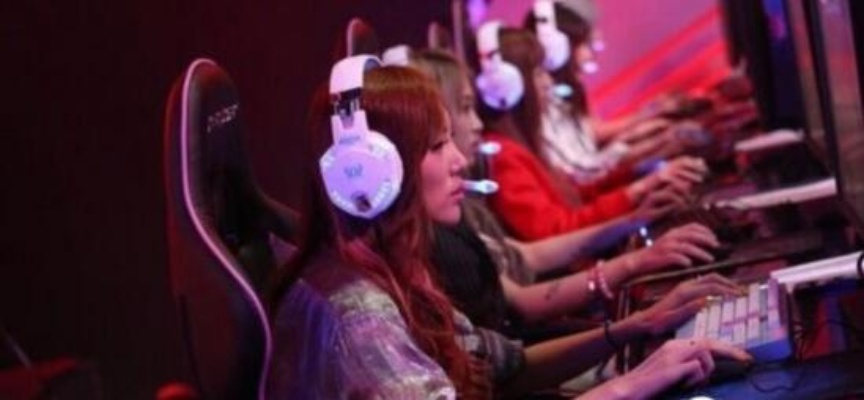 盘点电竞热门：揭秘最吸引人的游戏乐趣