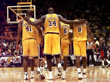 贾跃亭致敬曼巴精神！科比主题涂装FF 91亮相,有何独特亮点?