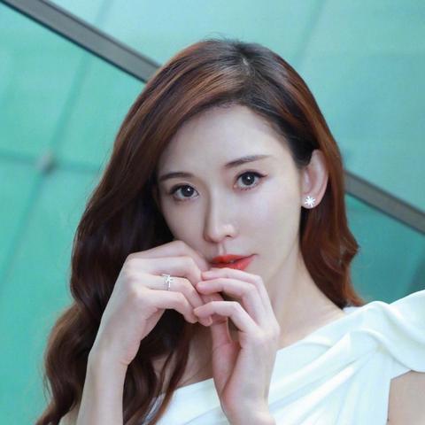 拒绝廉价感！揭秘游戏级白色染发类型与调色独家门道