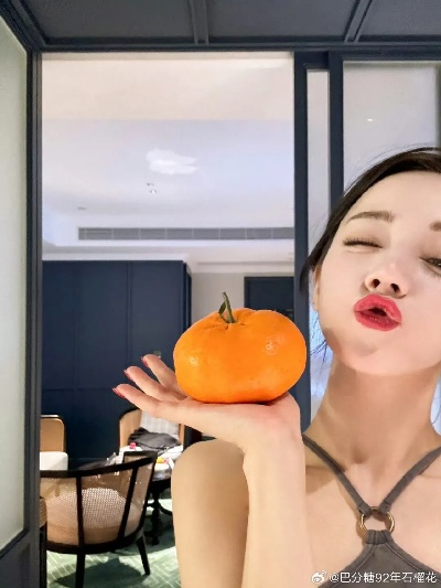 迪丽热巴百张自拍刷屏？揭秘明星级修图与Plog运营实战