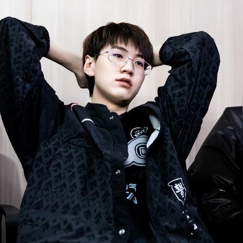 OMG大战SKT1，LPL黑马能否打破T1运营铁律？