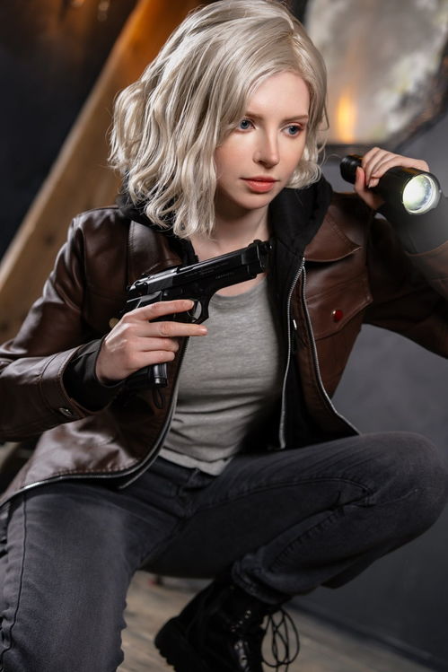 体模PeachMilky cos艾什莉，直播生化危机9即将开启