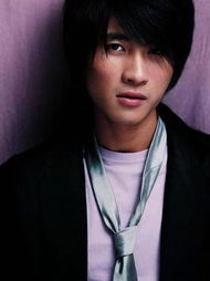 韩寒到底有没有代笔？深度解析赛车手作家的硬核八卦