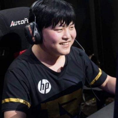 S3世界冠军SKT战术揭秘，Faker为何能单杀Uzi？