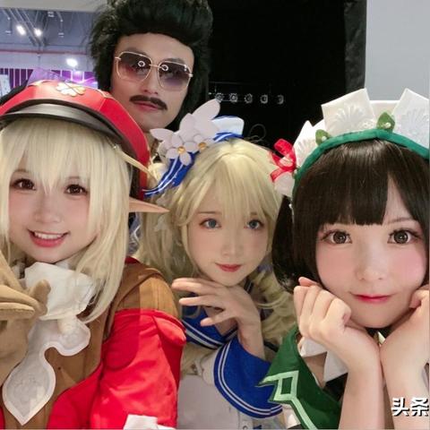 漫展C服团购攻略，二次元泳装怎么买才不翻车？