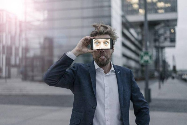 《盖瑞的模组》创作者谈AI：过度依赖如同沉迷黄片