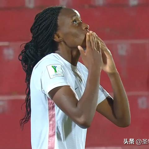 Dota2大后期谁才是真神？揭秘翻盘神级核心与绝境出装攻略