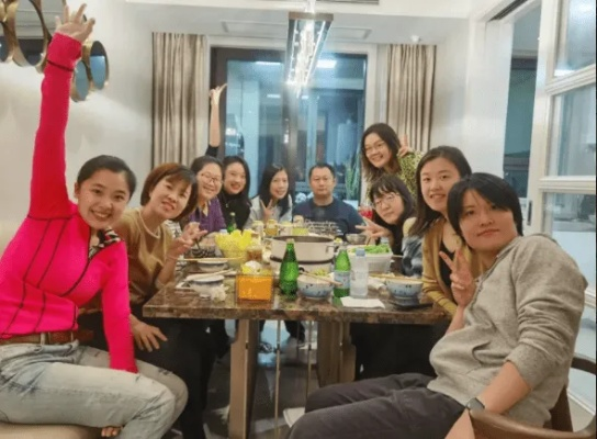 与好友聚会，圆梦你的梦想生活