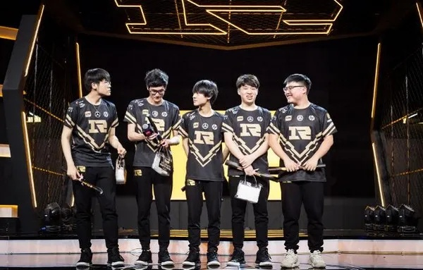 独家解析RNG比赛视频，皇族战术复盘与高清回放全指南