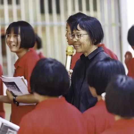 浙大男孩课桌刻字考上清华？揭秘名校天花板如何逆天改命