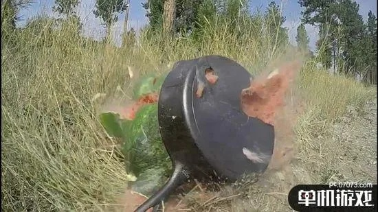 绝地求生平底锅暴击实测，98K一击必杀伤害揭秘！