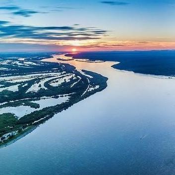 英雄岛官网入口在哪？2026年最新职业流派与新手避坑指南